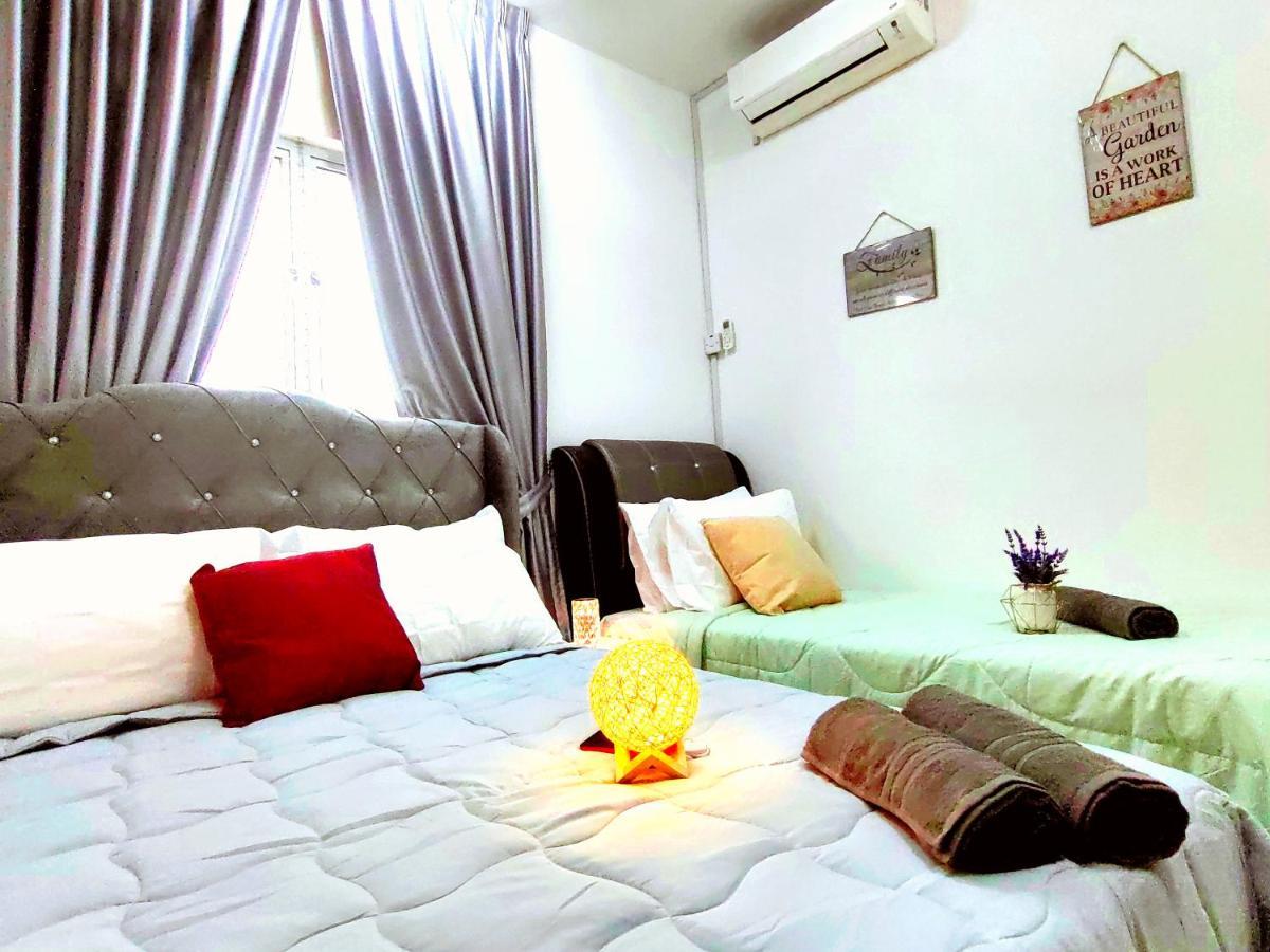 Alanis Residence 7 Pax @ Sepang Klia Kota Warisan Eksteriør billede