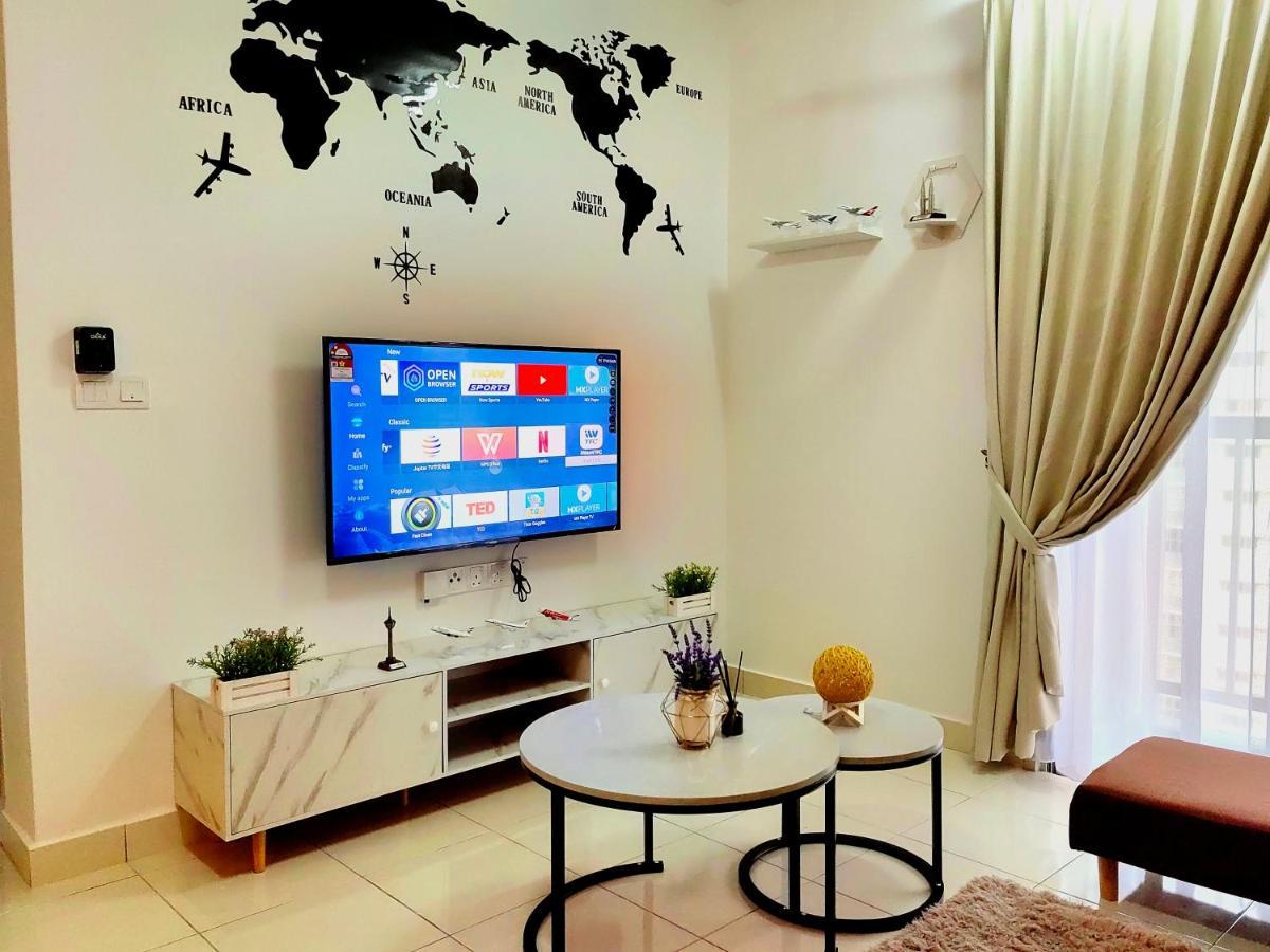 Alanis Residence 7 Pax @ Sepang Klia Kota Warisan Eksteriør billede